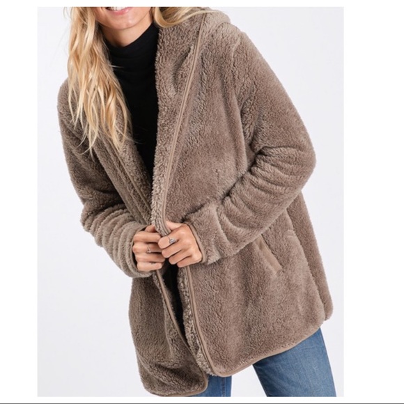 ✨LAST ONE✨Mocha gorgeous Sherpa hooded jacket - Picture 5 of 5